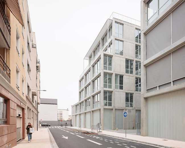 Célébrer l'histoire industrielle avec chaque détail du bâtiment M45