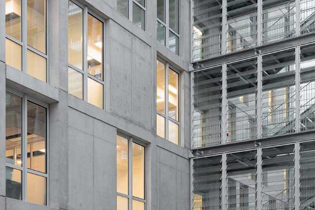 Célébrer l'histoire industrielle avec chaque détail du bâtiment M45