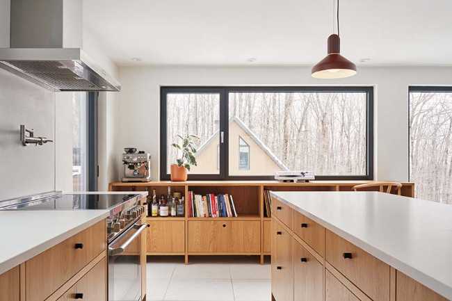 Non demolire ma rivitalizzare: lo chalet Ash Tree House nel Quebec