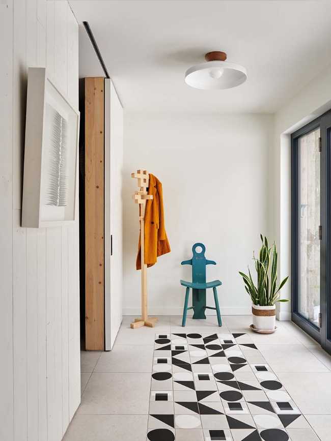 Non demolire ma rivitalizzare: lo chalet Ash Tree House nel Quebec