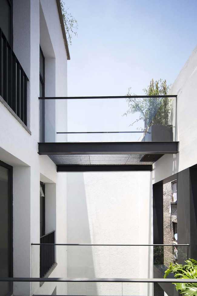 Building CD4 enriches the experience of the Barrio Chino, Mexico City