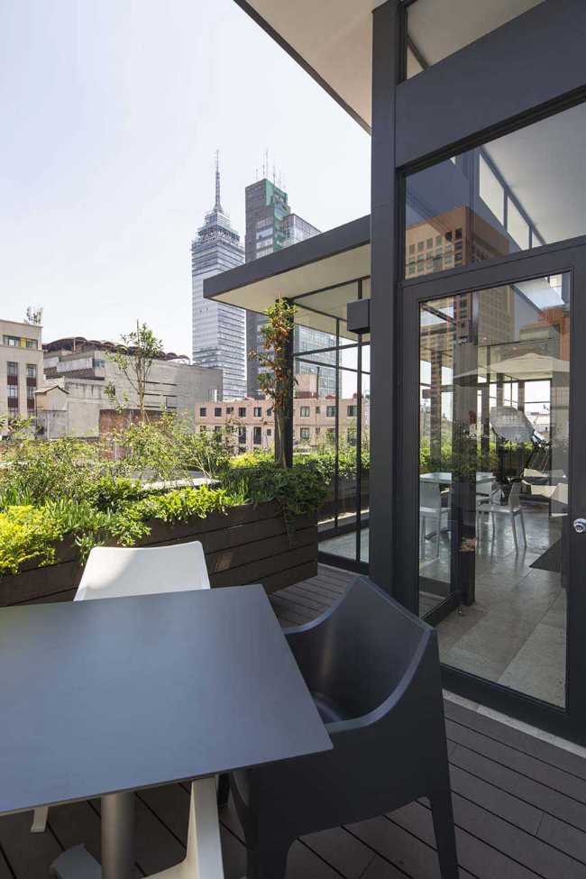 Building CD4 enriches the experience of the Barrio Chino, Mexico City