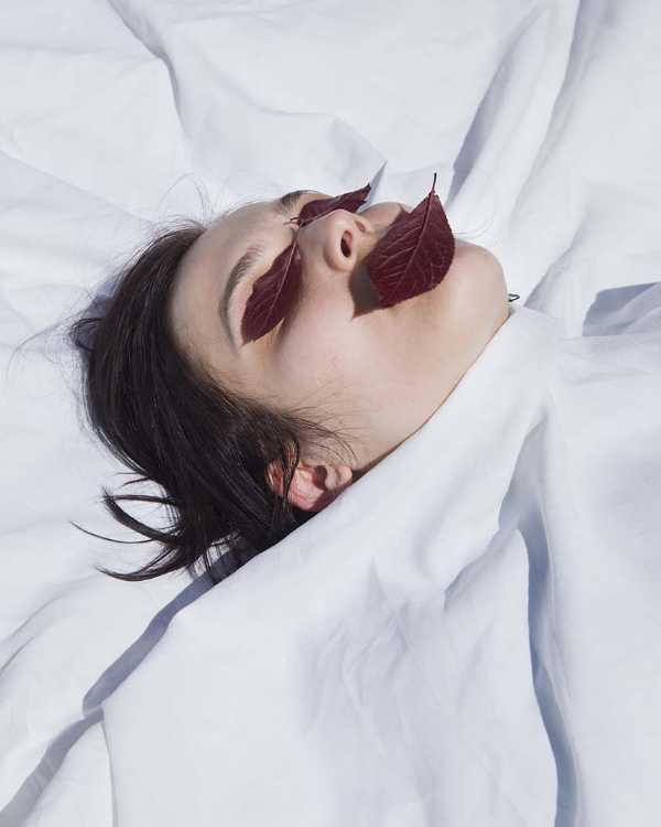 This Body Made of Stardust: le corps fragile et puissant de Viviane Sassen