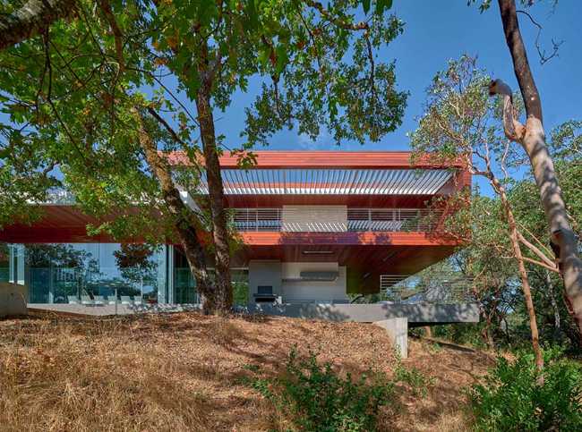 Whispering Stones: essential luxury immersed in the vineyards of California