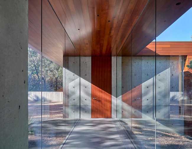 Whispering Stones: essential luxury immersed in the vineyards of California