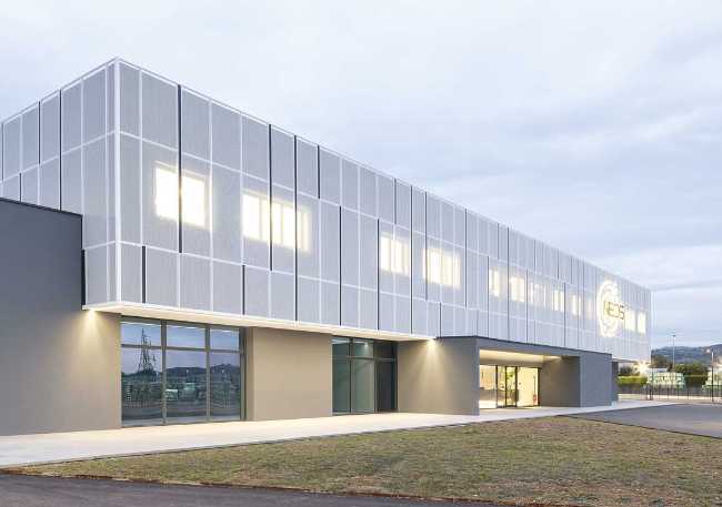 Sistemi ventilati e offsite: il nuovo headquarter Neos e l’efficienza delle facciate architettoniche