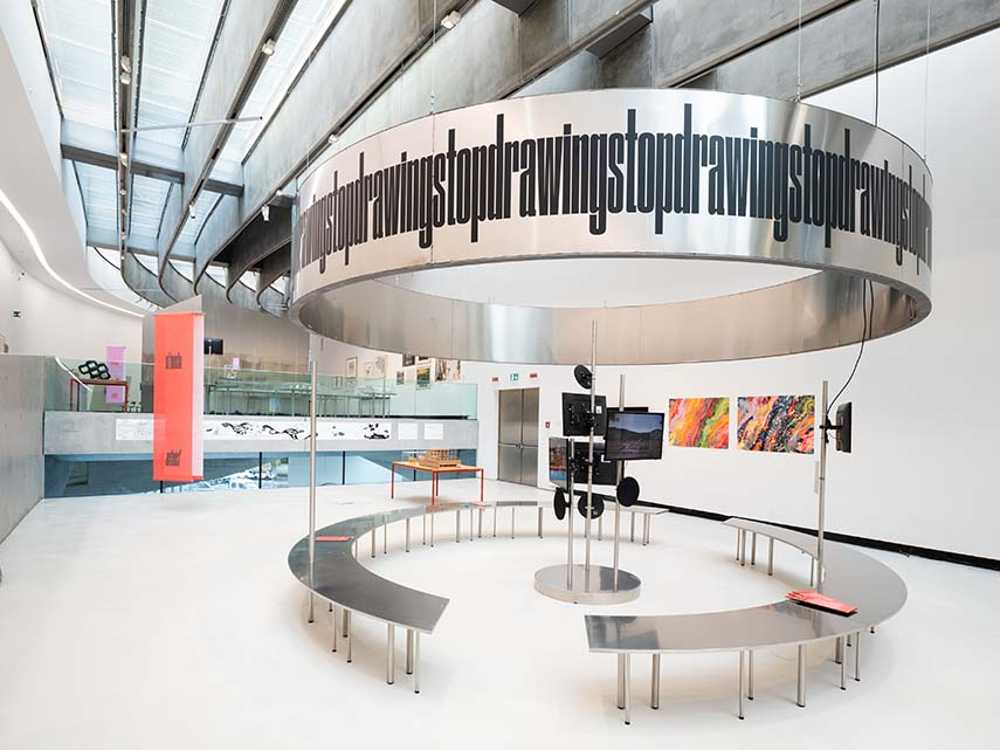 STOP DRAWING. Arquitectura sin fronteras entre el dibujo y la acción.