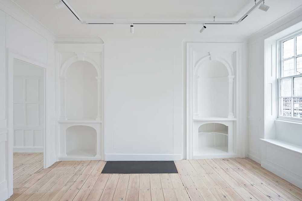 Restauración de la antigua The Clerk's House para la galería de arte Emalin