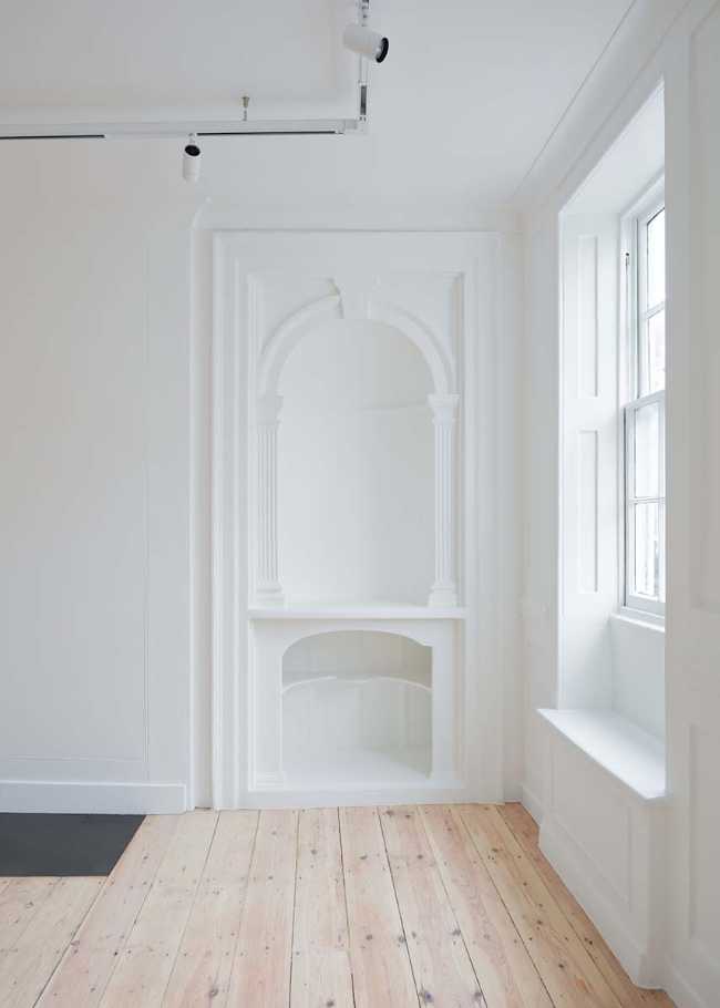 Restauración de la antigua The Clerk's House para la galería de arte Emalin