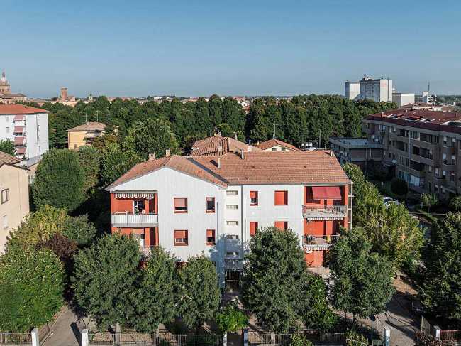 Modernización estilística y energética del Condominio Alba B