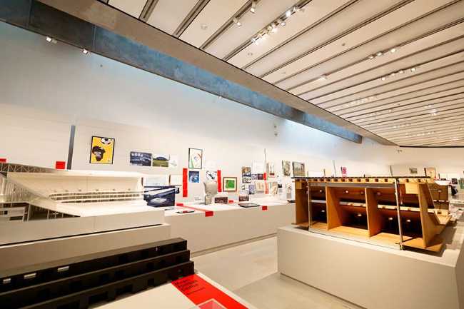 Stades. Architecture et mythe : quand le sport devient récit collectif.