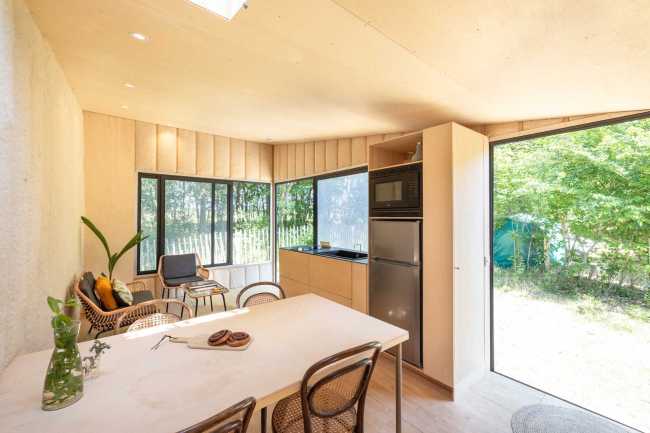 Mínimo, inteligente y sostenible: el concepto de arquitectura nómada Tiny house Yurt.