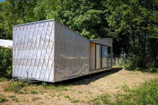 Minimal, smart, and sustainable: the concept of the nomadic architecture Tiny house Yurt.