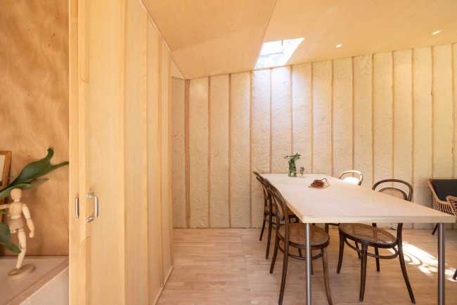 Minimal, smart, and sustainable: the concept of the nomadic architecture Tiny house Yurt