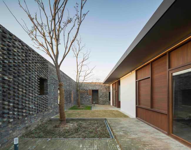 The Brick Wall | Tsingpu Yangzhou Retreat: hotel boutique