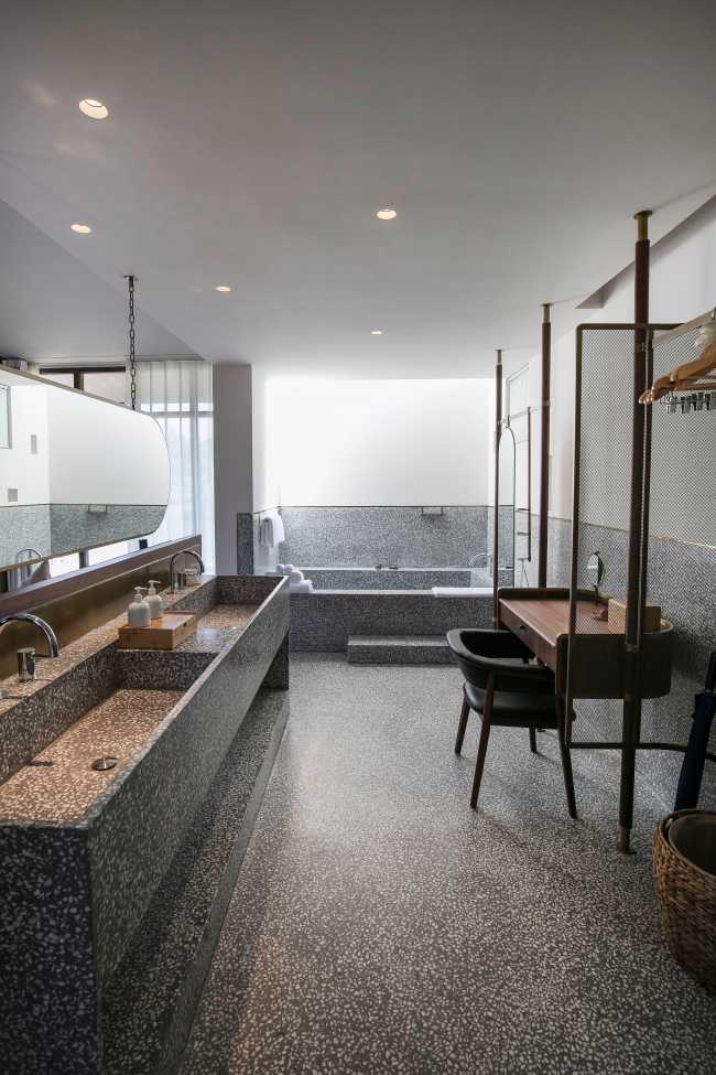 The Brick Wall | Tsingpu Yangzhou Retreat: hotel boutique