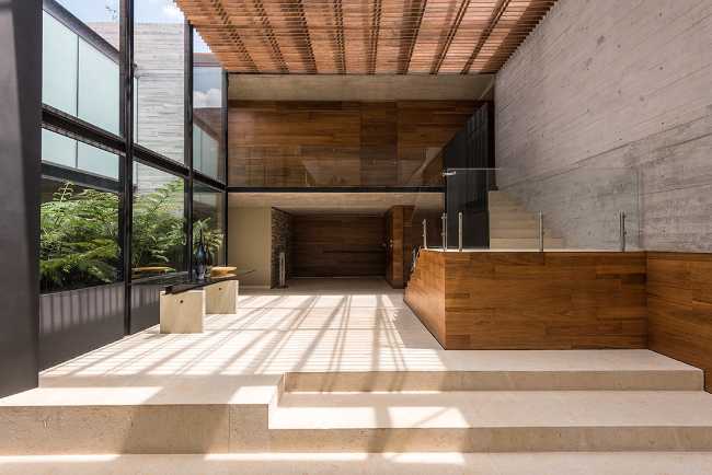 Entre luz y naturaleza: la elegancia esencial de la Casa Encinos.