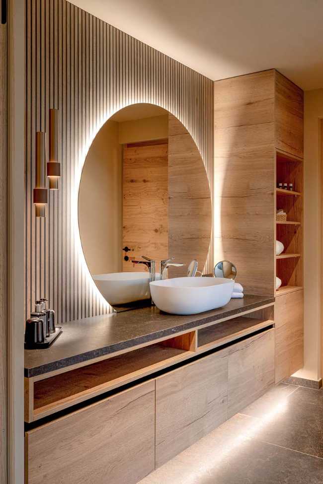 Panoramas alpins et lignes contemporaines