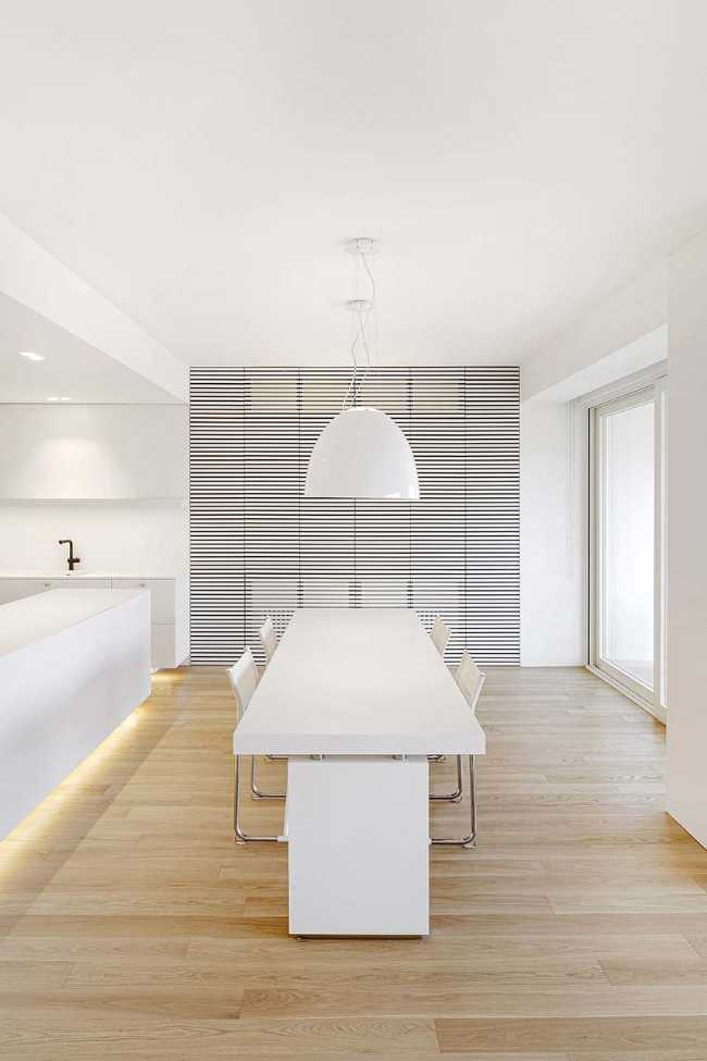 Blanc sublime et continuité spatiale: appartement Galleria Cavour