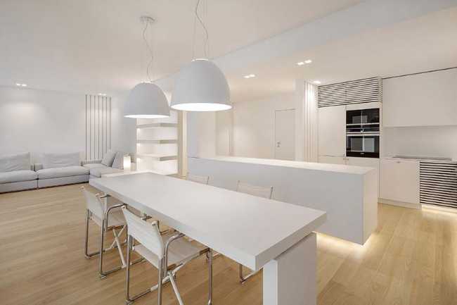 Blanc sublime et continuité spatiale: appartement Galleria Cavour