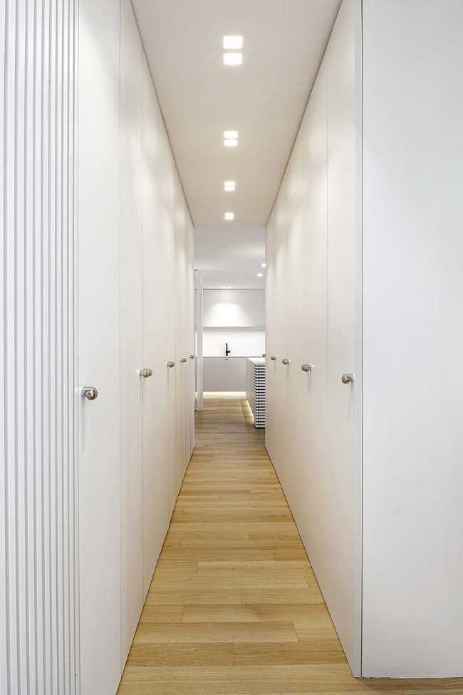 Blanc sublime et continuité spatiale: appartement Galleria Cavour