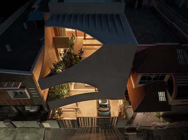 An architectural sculpture creates new views of living: the K Home