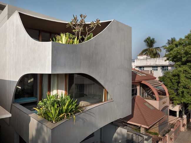 An architectural sculpture creates new views of living: the K Home