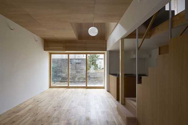 Japanese tradition and contemporary fluidity. House in Hanazono