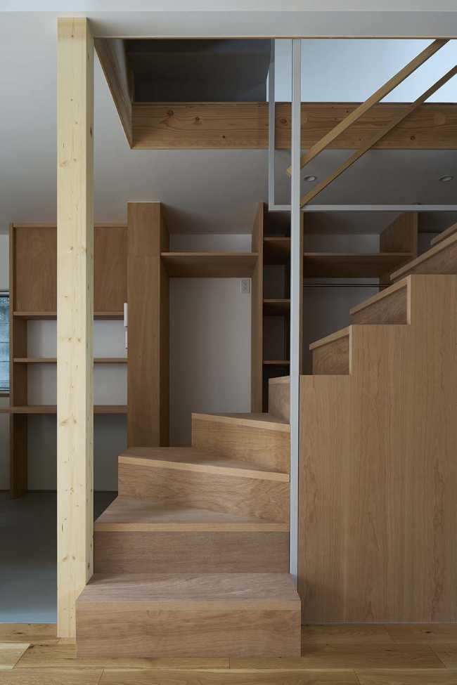 Japanese tradition and contemporary fluidity. House in Hanazono