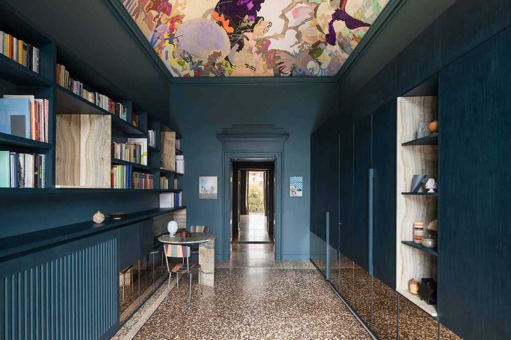 Apartamento SL, los detalles de la restauración de lujo en un edificio protegido.