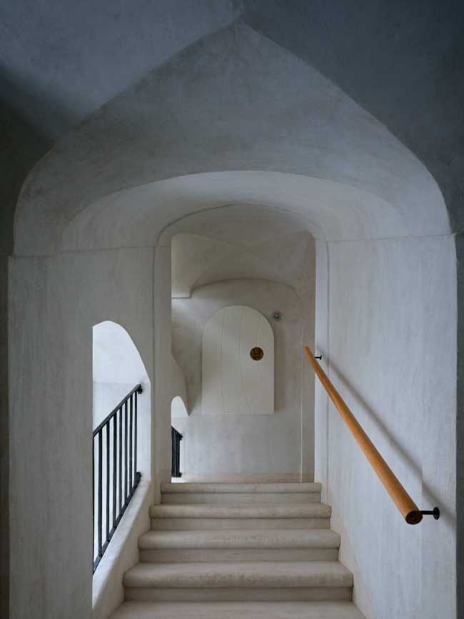 Cenicienta en Praga, el renacimiento de Seventh House en el corazón de Praga.