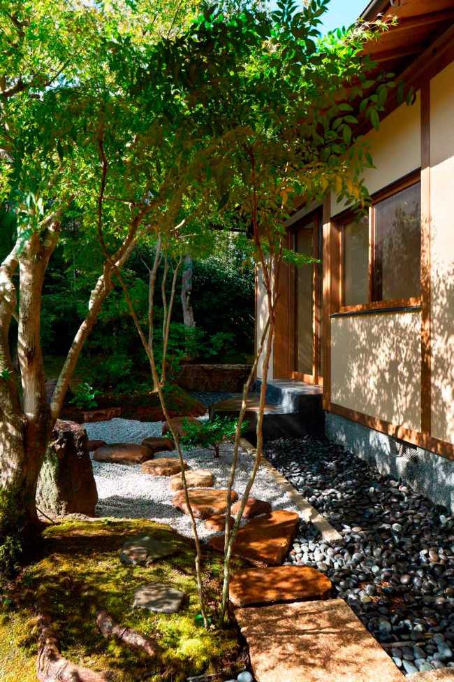 HOGAN: harmony between Zen gardens and timeless architecture