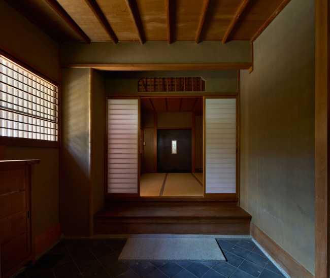 HOGAN: harmony between Zen gardens and timeless architecture