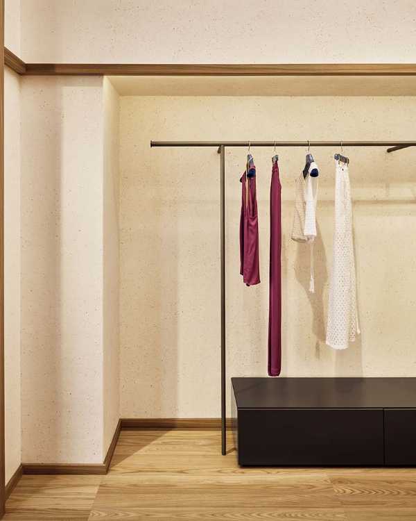 Light, matter, identity: the new boutique Safira Milano