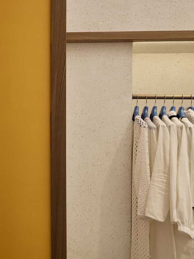 Light, matter, identity: the new boutique Safira Milano