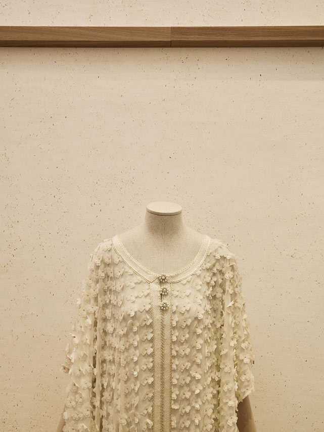 Light, matter, identity: the new boutique Safira Milano