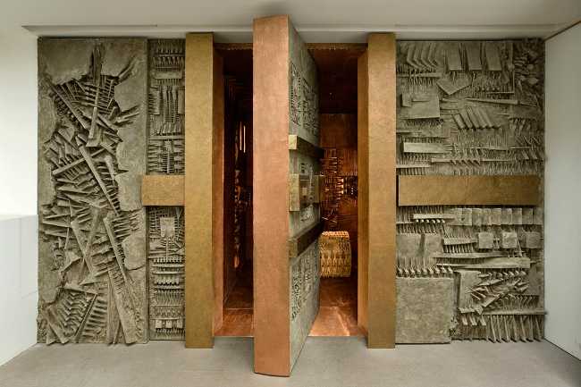 Arnaldo Pomodoro entre Lugares, memorias y proyectos visionarios.