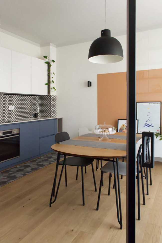 Casa Paragrafica. Estética gráfica y mezcla dinámica de colores