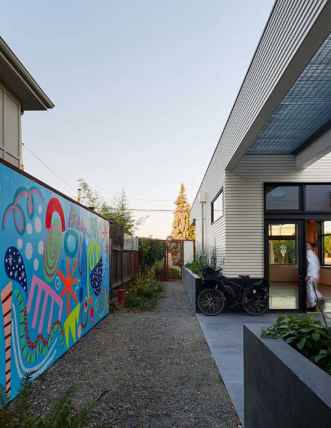 Una stazione di servizio diventa parco e centro culturale