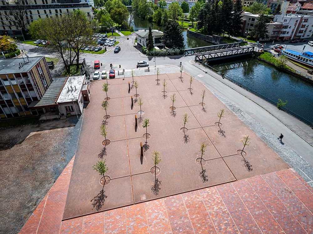 Nouveaux espaces urbains pour les Moulins Automatiques de Pardubice