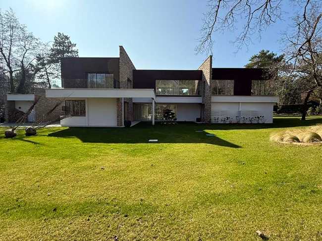 Villa Go Faste, tra natura e contemporaneità