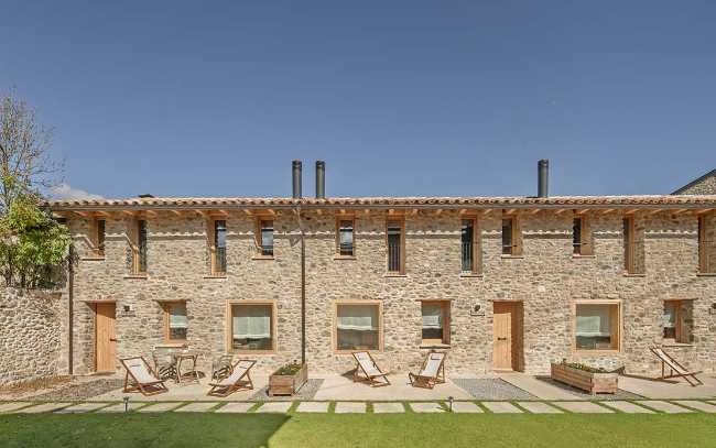 Recupero casa e fienili Cal Gall. Efficienza energetica e bellezza