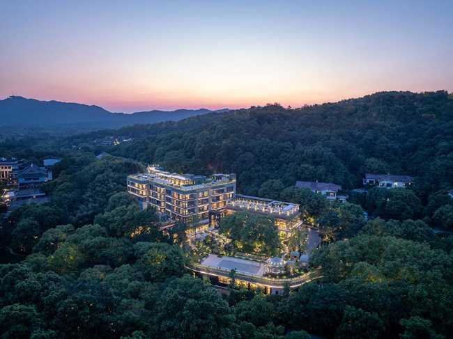 Silk Lakehouse in Hangzhou. Architectural renovation in UNESCO site