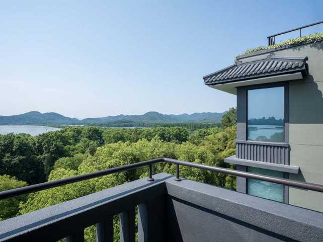 Silk Lakehouse in Hangzhou. Architectural renovation in UNESCO site