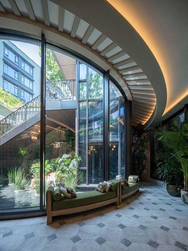 Silk Lakehouse in Hangzhou. Architectural renovation in UNESCO site