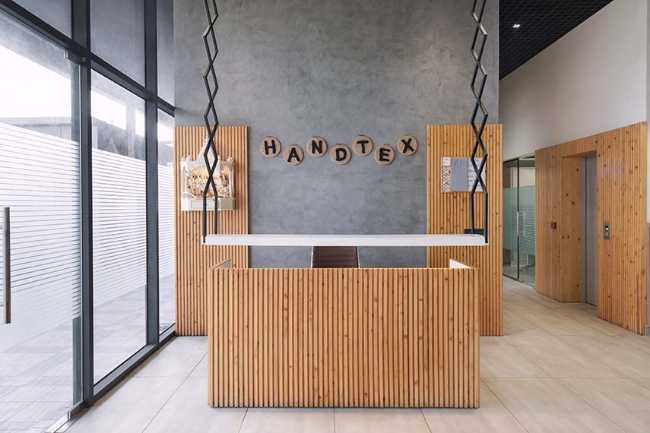 Textile waves. An architectural identity for Handtex Industries.