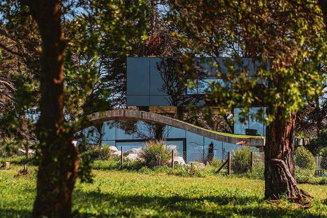 Casa Moro: nature and emptiness compose the form of space