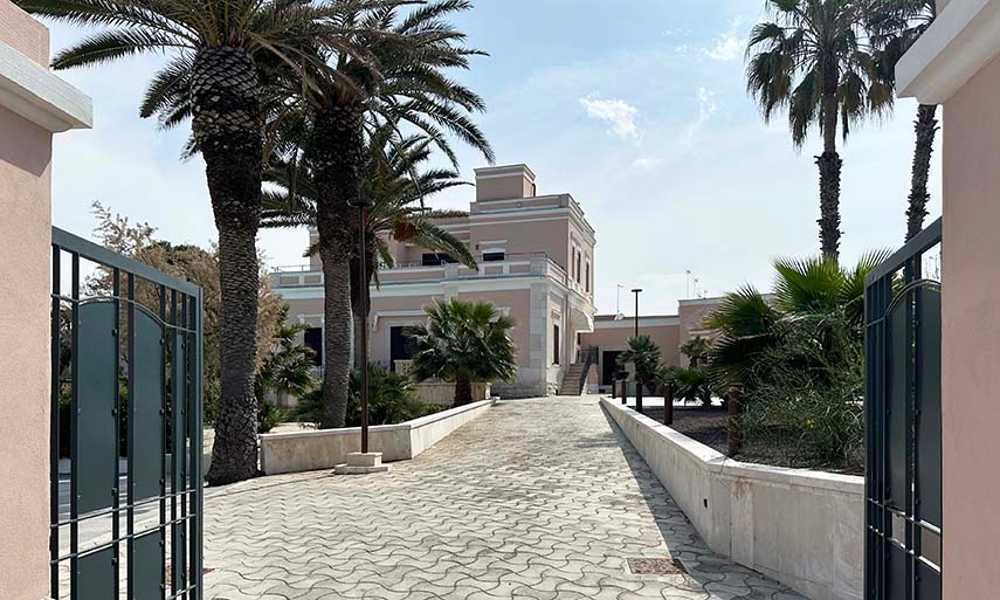 Villa Emy, an Art Deco gem on the sea in Bisceglie