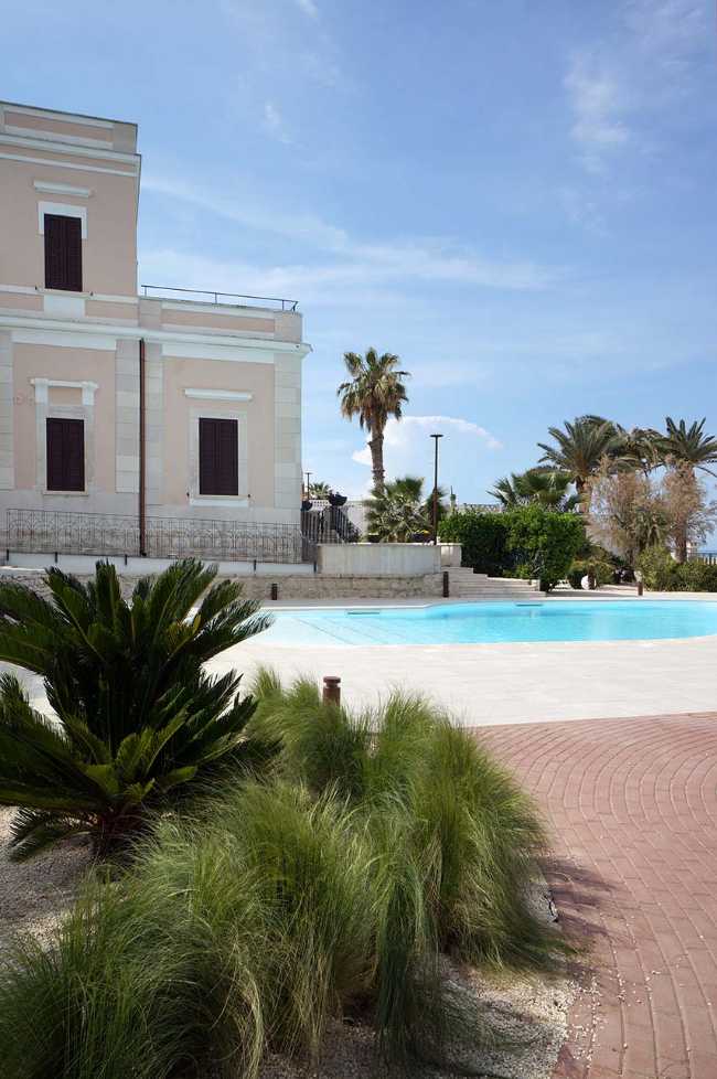 Villa Emy, an Art Deco gem on the sea in Bisceglie