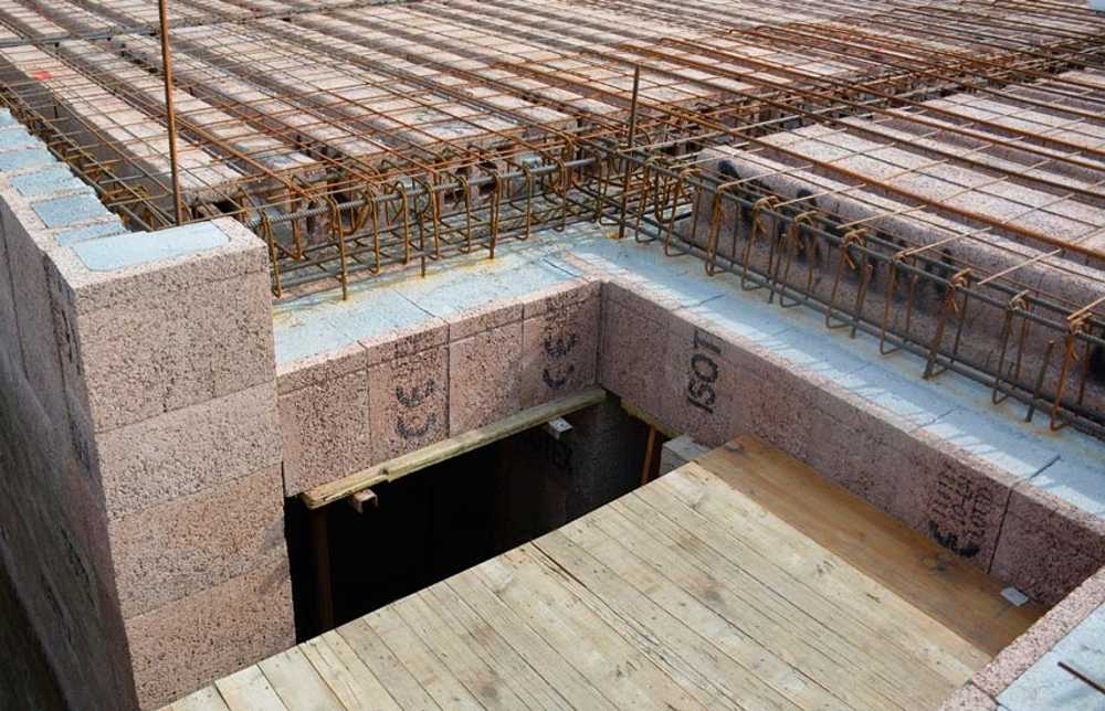 Sistema costruttivo Isotex: blocchi cassero in legno cemento per edilizia sostenibile e sicura